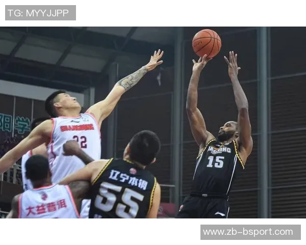 张凯邱彪球衣正式退役玄冥二老曾助深圳打进CBA！